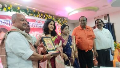 मोनिका श्रीवास्तव